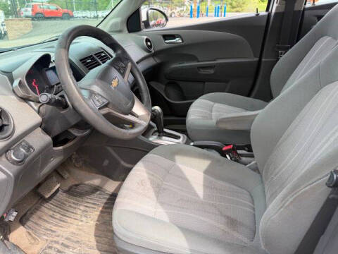 2016 Chevrolet Sonic LT Auto