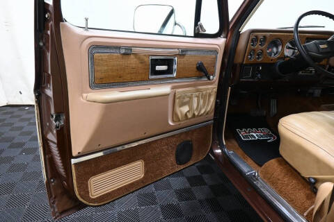 1977 GMC Suburban
