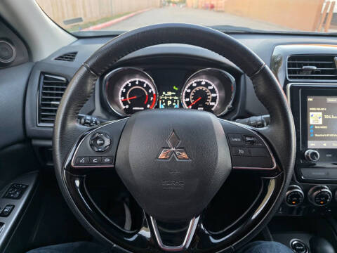 2024 Mitsubishi Outlander Sport SE