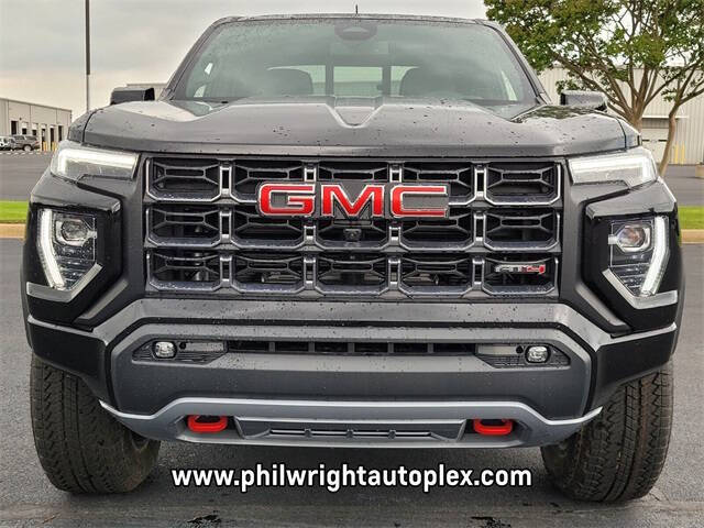 2025 GMC Canyon AT4