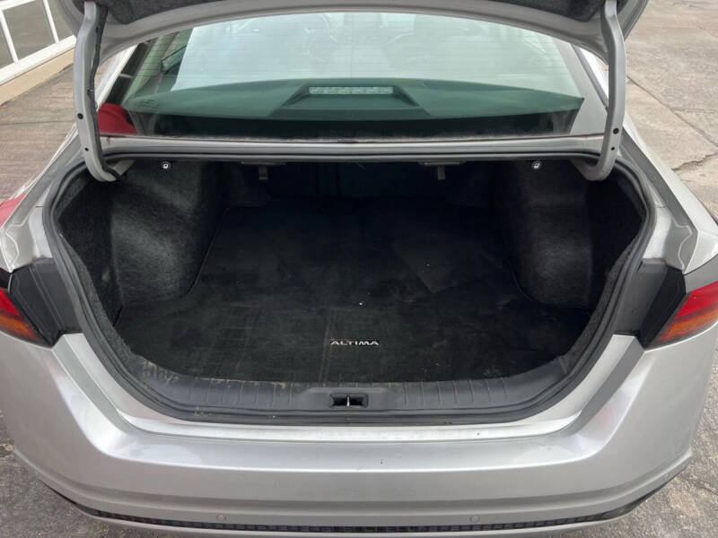 2023 Nissan Altima 2.5 SV