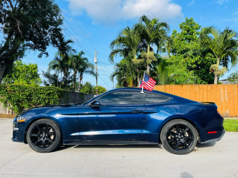 2020 Ford Mustang EcoBoost