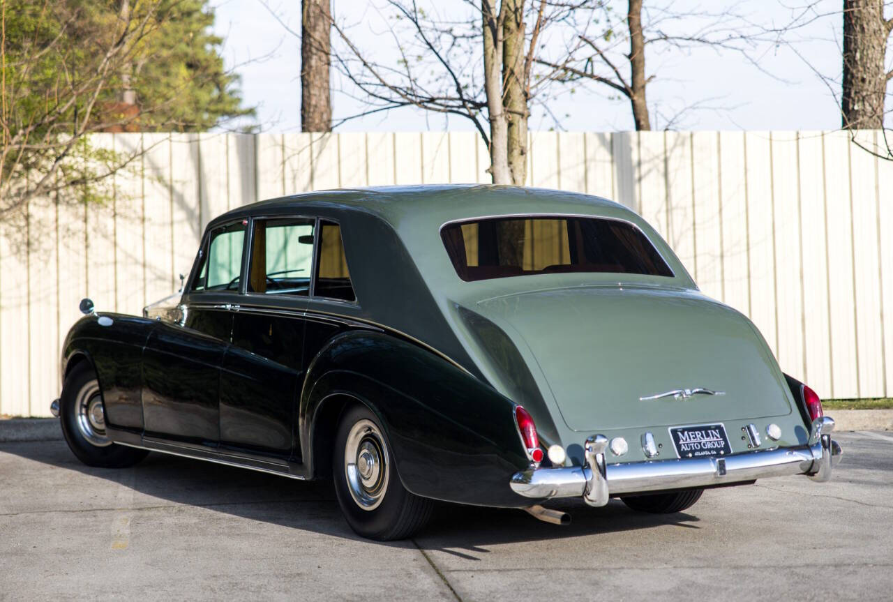 1967 Rolls-Royce Phantom 8
