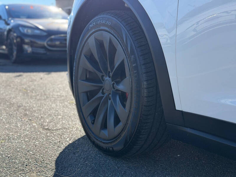 2016 Tesla Model X 75D