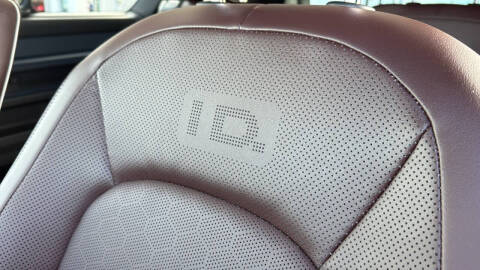 2025 Volkswagen ID. Buzz Pro S Plus 4Motion