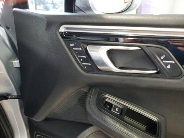 2017 Porsche Macan S