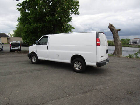 2021 Chevrolet Express 2500