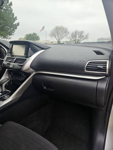 2019 Mitsubishi Eclipse Cross ES