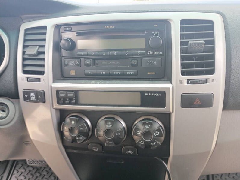 2004 Toyota 4Runner SR5