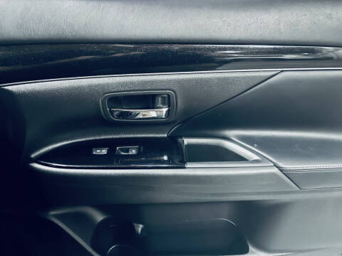 2019 Mitsubishi Outlander SEL