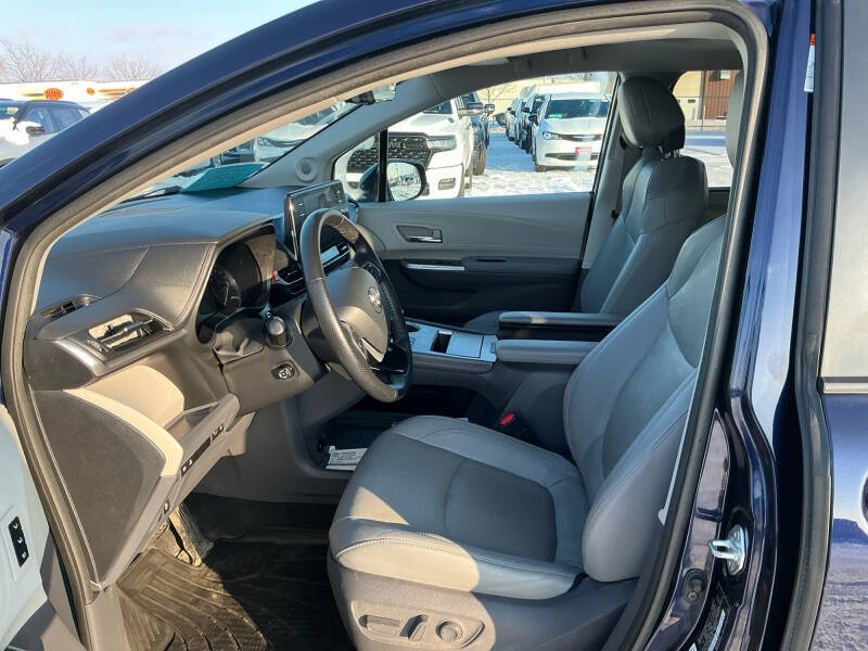2021 Toyota Sienna Limited 7-Passenger