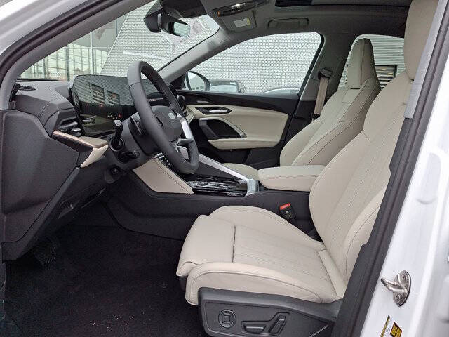 2025 Audi Q5 quattro Premium Plus TFSI