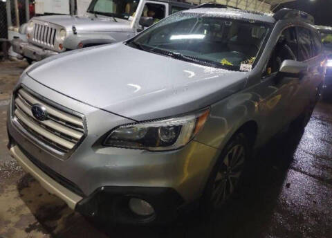 2016 Subaru Outback for sale at CLEAR CHOICE AUTOMOTIVE in Milwaukie OR