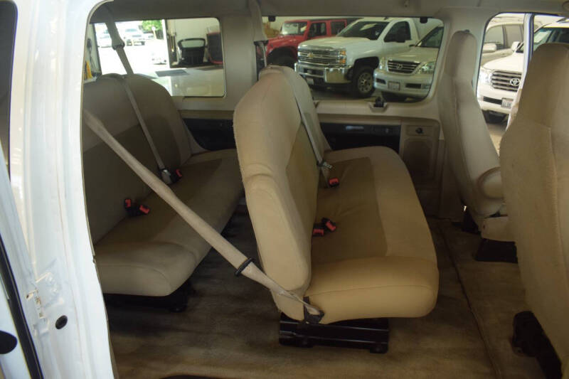 2014 Ford E-Series E-350 SD XLT