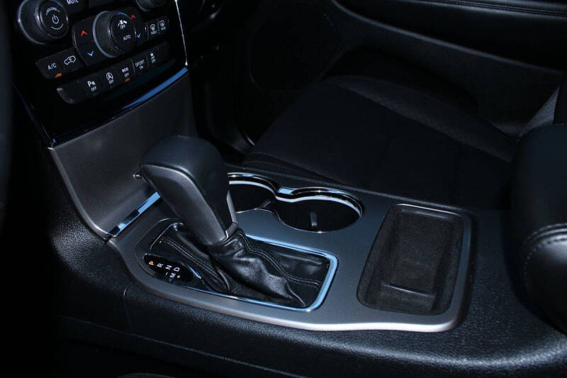 2019 Jeep Grand Cherokee Laredo E