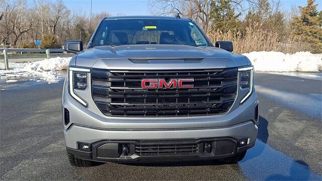 2026 GMC Sierra 1500 Elevation Standard
