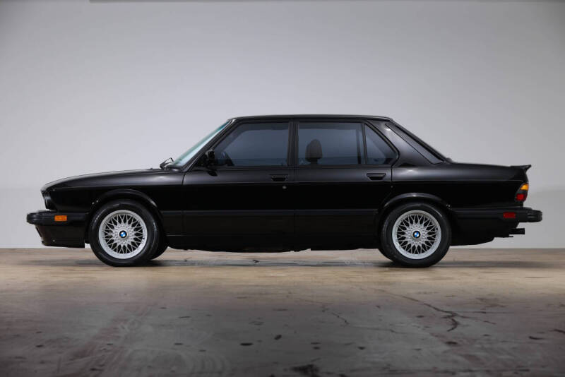 1988 BMW M5