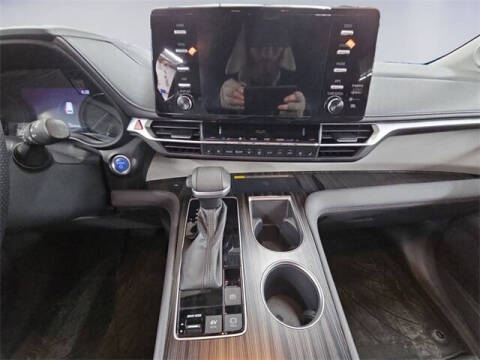 2022 Toyota Sienna Limited 7-Passenger