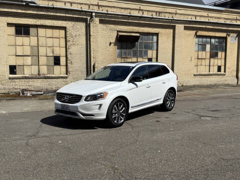 2017 Volvo XC60 T6 Dynamic