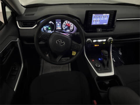 2020 Toyota RAV4 Hybrid LE