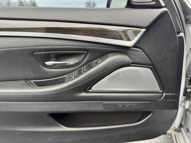 2014 BMW 5 Series 550i