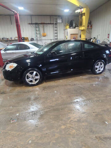 2007 Pontiac G5 for sale at WESTSIDE GARAGE LLC in Keokuk IA