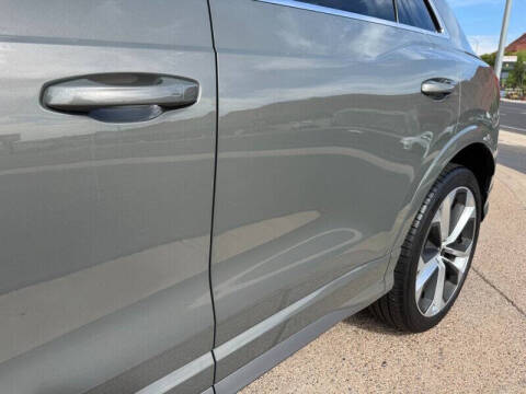 2021 Audi Q3 quattro S line Prem Plus 45 TFSI