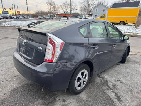 2012 Toyota Prius Two