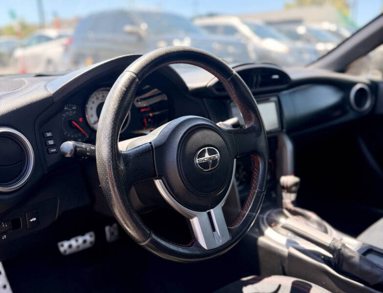 2013 Scion FR-S