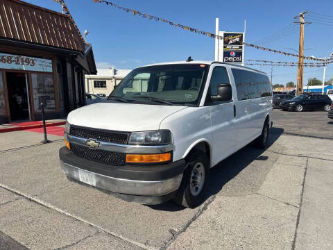 2017 Chevrolet Express LT 3500