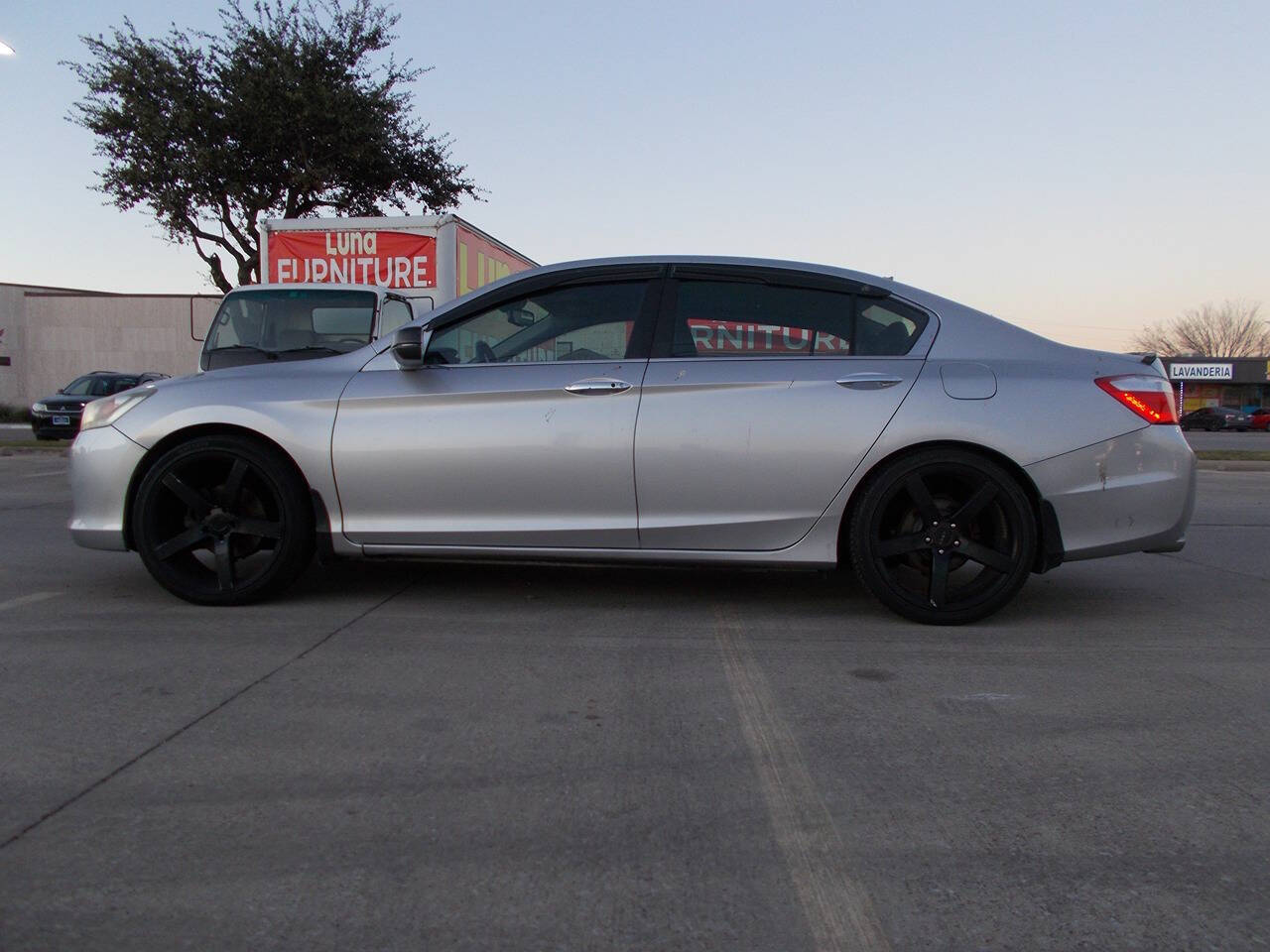 2013 Honda Accord for sale at Chachan Auto Sales in Dallas, TX