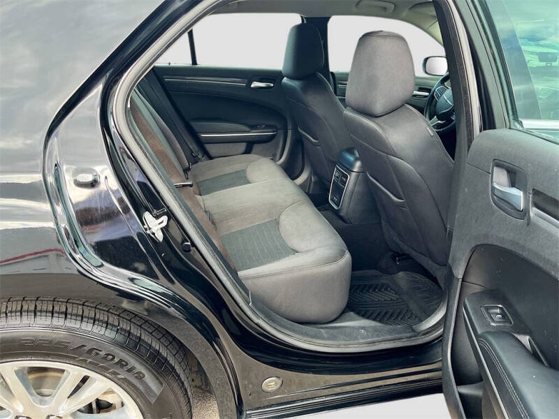 2021 Chrysler 300 Touring