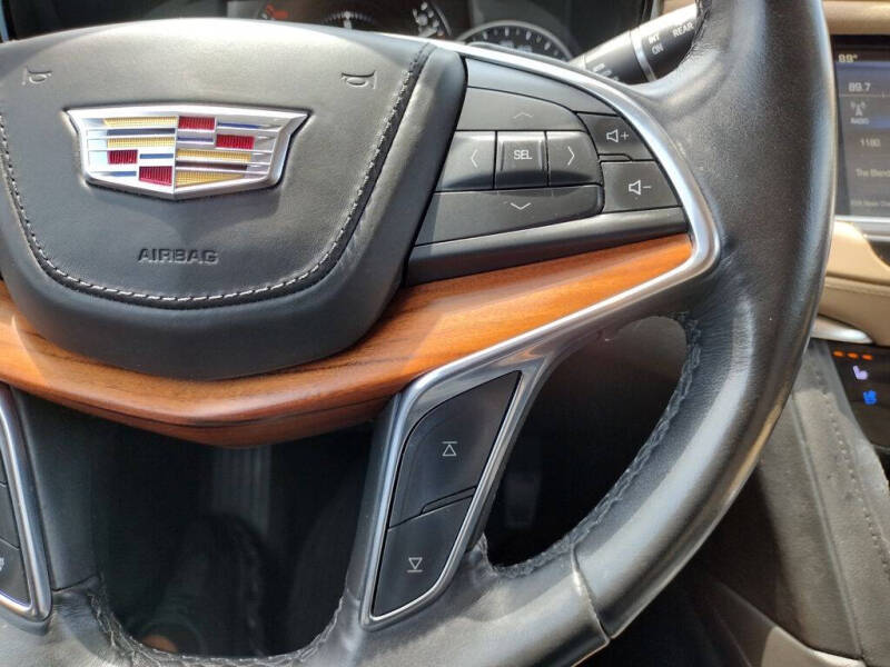 2019 Cadillac XT5 Platinum