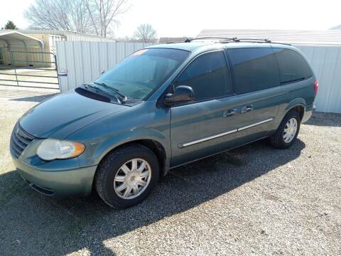 2005 Chrysler Town and Country for sale at Friendship Auto Sales in Broken Arrow OK