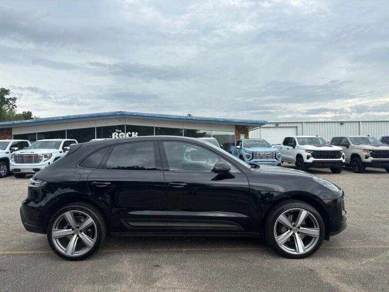 2022 Porsche Macan