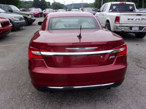 2013 Chrysler 200 Limited