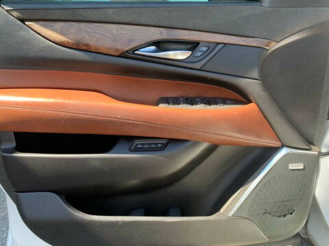 2016 Cadillac Escalade Luxury Collection