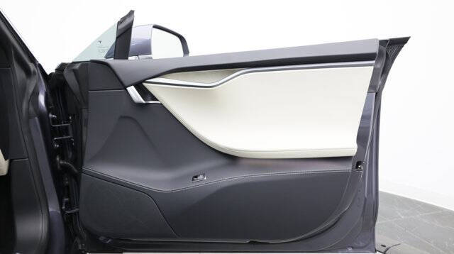 2020 Tesla Model S Performance