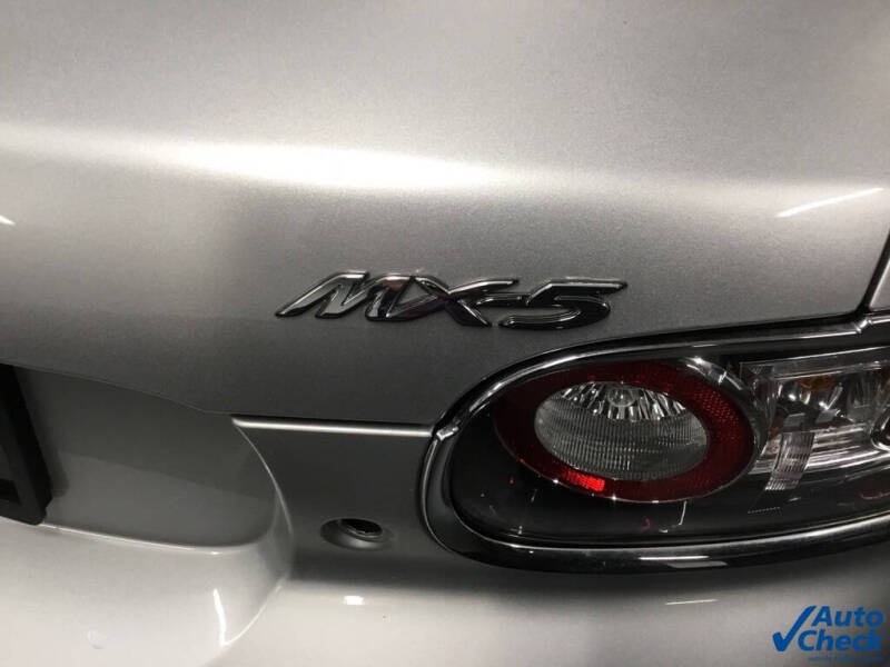 2006 Mazda MX-5 Miata