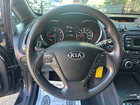 2017 Kia Forte5 LX