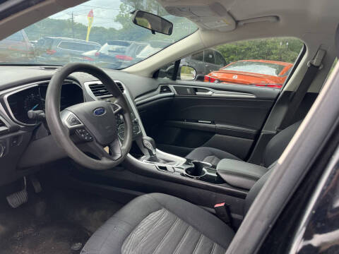 2016 Ford Fusion SE