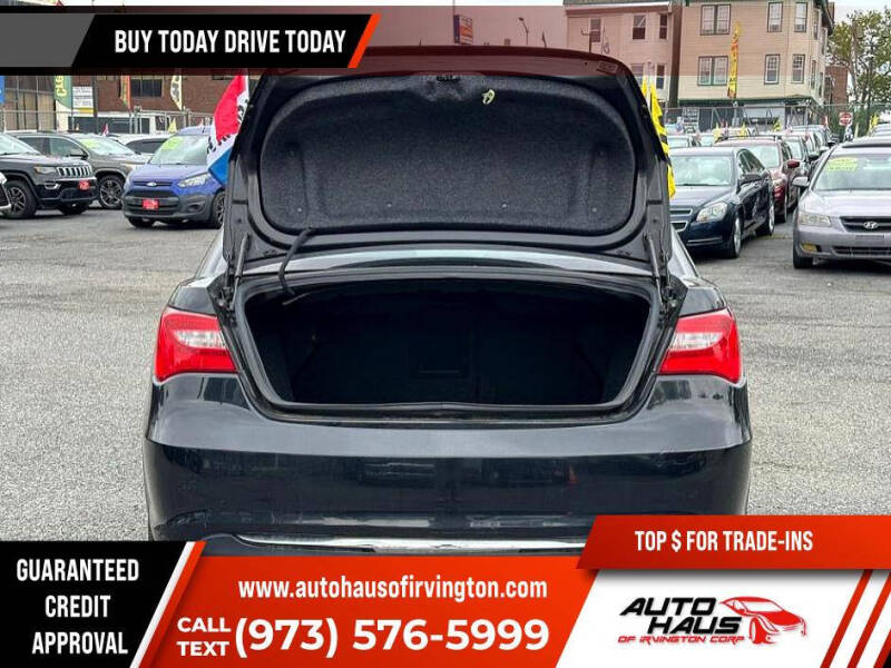 2012 Chrysler 200 LX