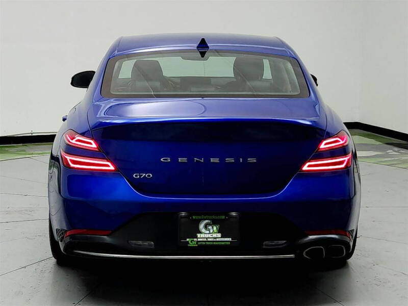 2022 Genesis G70