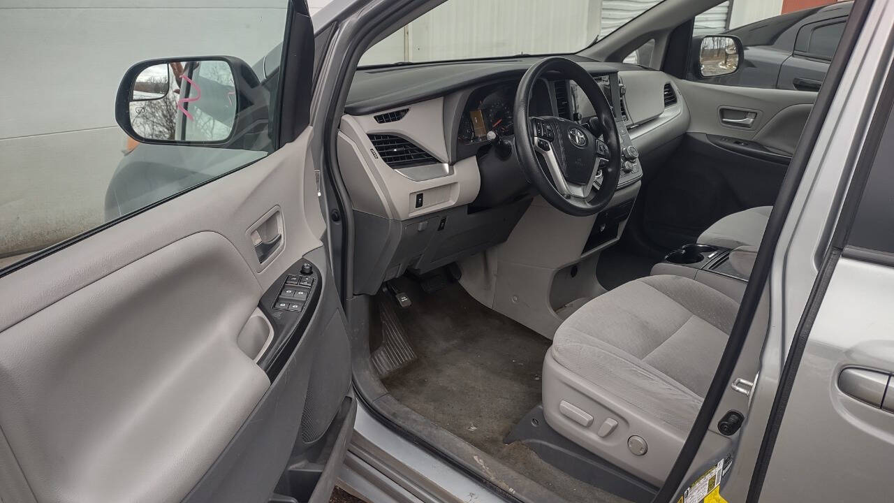 2015 Toyota Sienna for sale at Union Sales & Service in Valley Falls, NY