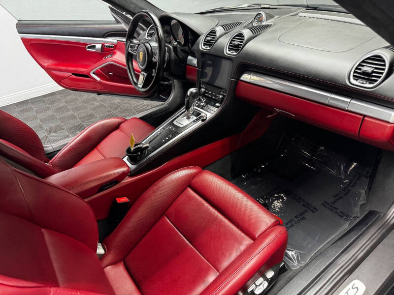 2018 Porsche 718 Cayman GTS