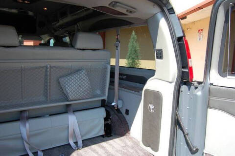 2017 GMC Savana 2500