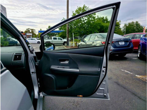 2013 Toyota Prius v