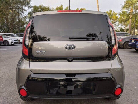 2016 Kia Soul +