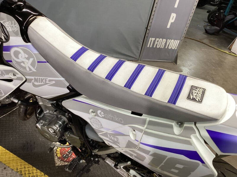 2020 Suzuki DR-Z400SM