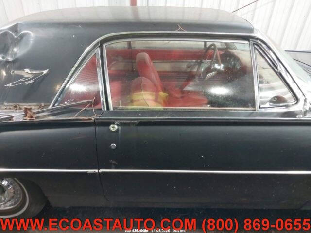 1961 Ford Thunderbird